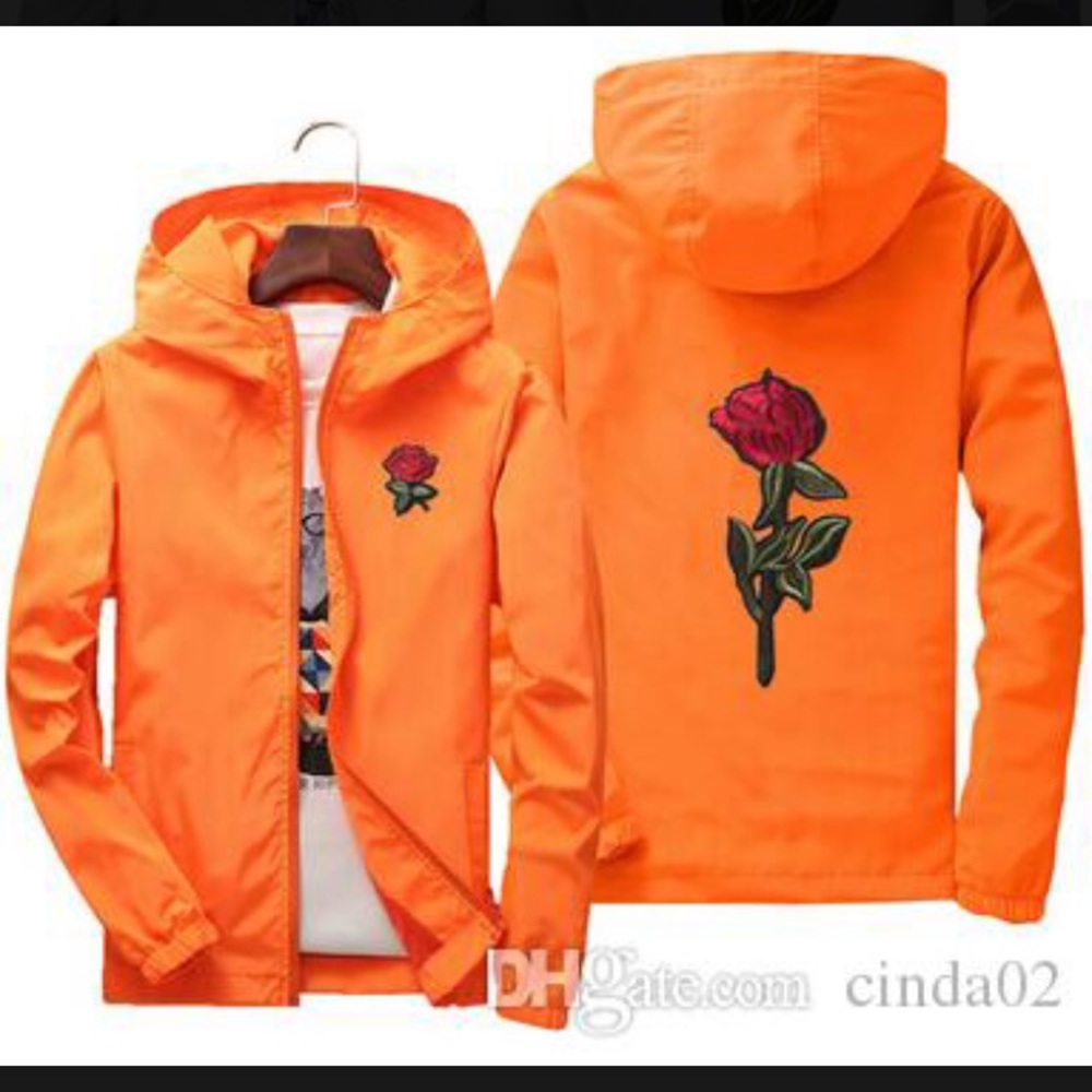 Rose sweaters - Picture 3 of 3